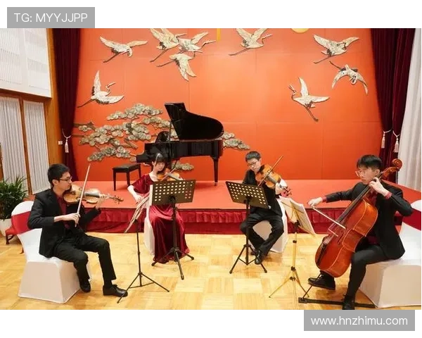 圣诞节足球明星齐聚一堂共庆节日传递温暖与快乐